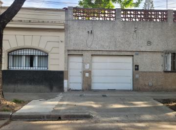 Casa de 3 ambientes, Rosario · Casa Pasillo Unica