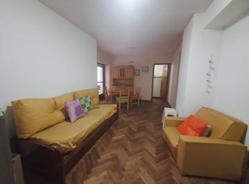 Departamento · 48m² · 2 Ambientes · Departamento 2 Ambientes con 2 Patios y Dependencia Z/ Plaza Colon