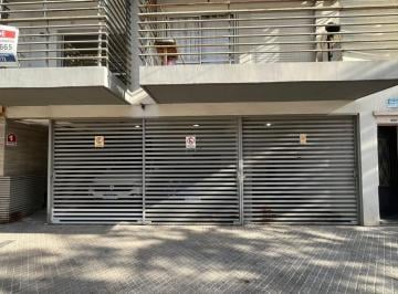 Imagen 1 - Cochera mediana con ingreso independiente en barrio Luis Agote.  - · Cochera Mediana con Ingreso Independiente en Barrio Luis Agote.