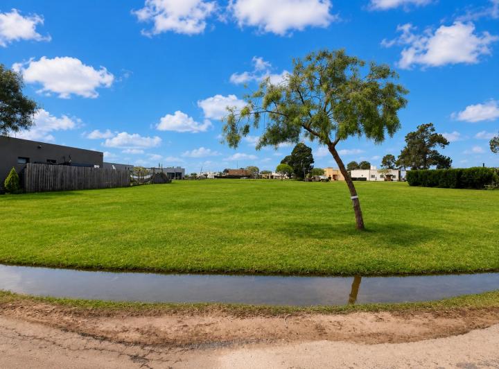 Terreno · 682m²