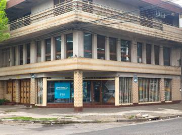 Local comercial , Rosario · Local Comercial en Alquiler – 300 m² – Esquina Vidriada