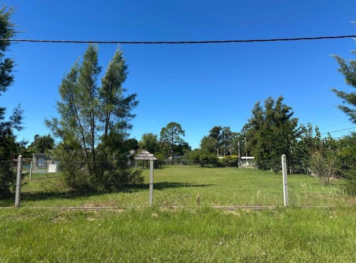 Terreno · 903m²