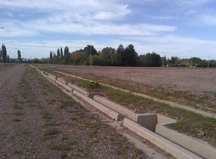 Terreno · 300m²