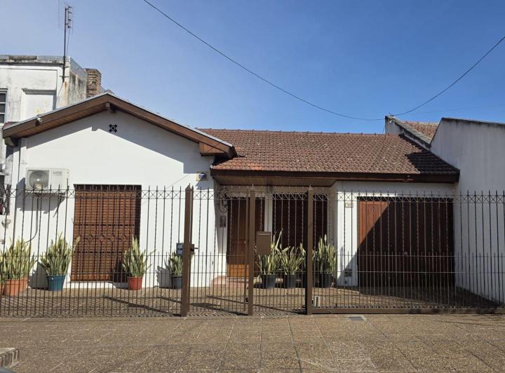 Casa · 156m² · 4 Ambientes · 1 Cochera