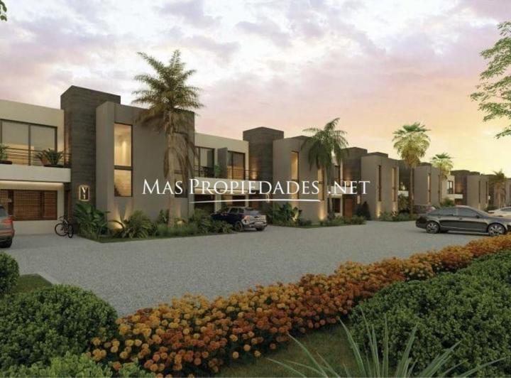 Casa · 138m² · 4 Ambientes · 2 Cocheras