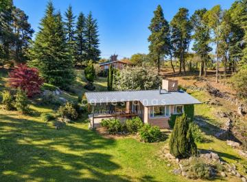 Quinta vacacional · 120m² · 6 Ambientes · Villa Berna. en Venta Propiedad de 2,5 Ha con 2 Cabañas.