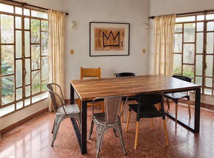 Casa · 201m² · 6 Ambientes · 1 Cochera