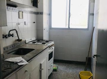 Departamento de 2 ambientes, Almagro · 2 Amb Luminoso, Buen Estado Amplio