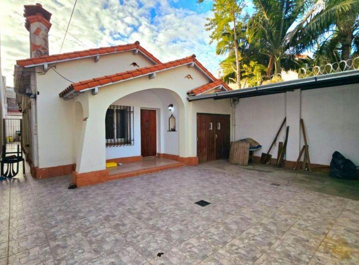 Casa · 200m² · 4 Ambientes
