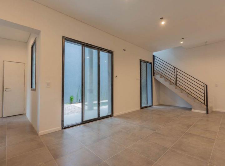 Casa · 133m² · 5 Ambientes · 2 Cocheras