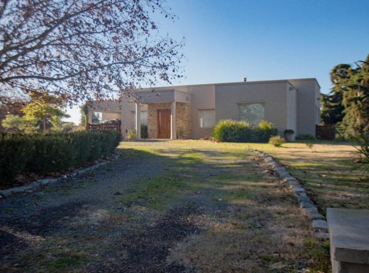 Casa · 133m² · 3 Ambientes · 1 Cochera