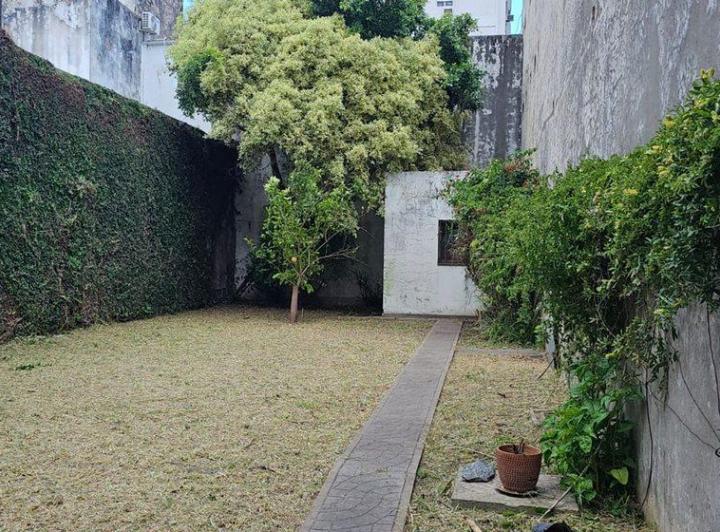 Casa · 260m² · 10 Ambientes · 3 Cocheras