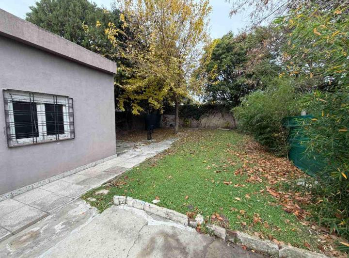 Casa · 180m² · 4 Ambientes · 1 Cochera