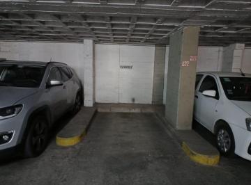 Garage · 11m² · Cochera Bv Chacabuco Edif Argenta V Piso 2 Centro