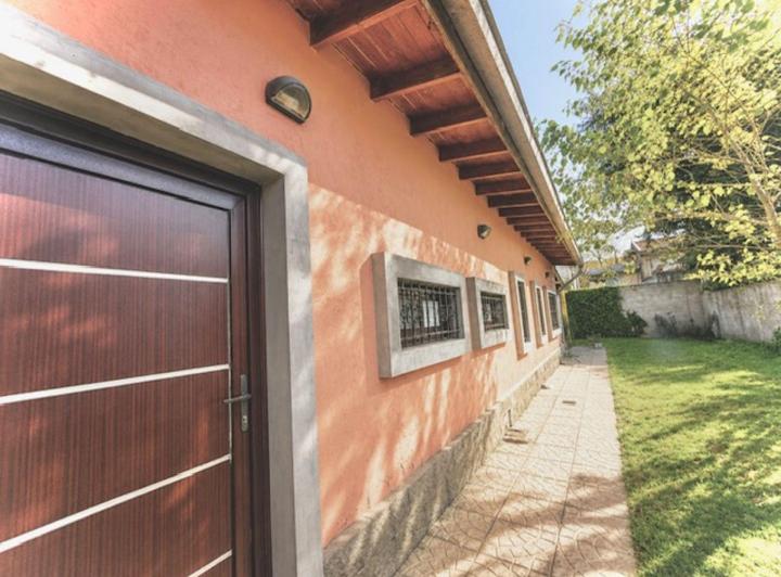 Casa · 112m² · 2 Ambientes · 5 Cocheras