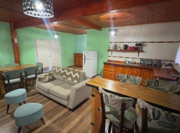 Casa · 60m² · 3 Ambientes · Casa con Vista Al Cerro Epuyén en Barrio Alto