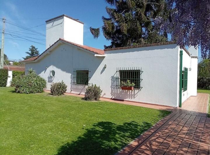 Casa · 164m² · 6 Ambientes · 2 Cocheras