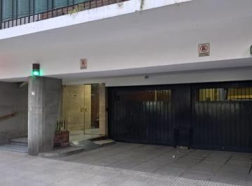 Garage , Recoleta · Venta Cochera Fija Cubierta Avda Las Heras 2000 Dueño