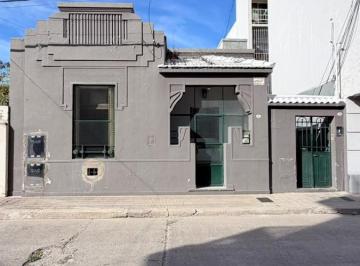 Casa · 135m² · 5 Ambientes · Casa en Naposta
