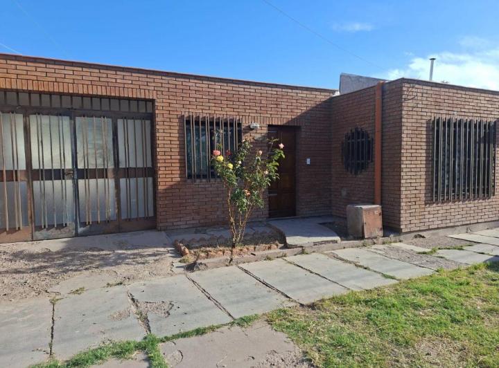 Casa · 150m² · 4 Ambientes · 1 Cochera