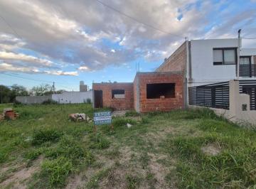Casa de 2 ambientes, Córdoba · Vendo Casa a Terminar en Los Boulevares