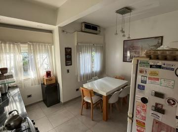 PH · 70m² · 3 Ambientes · Hermoso PH con Terraza y Parrilla - Apto Crédito