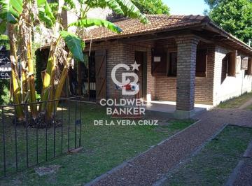 Casa · 86m² · 4 Ambientes · 1 Cochera · Casa en Santo Tome