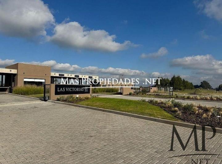 Terreno · 651m²