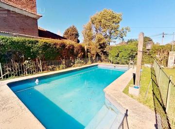 Casa · 180m² · 5 Ambientes · 1 Cochera · Venta de Casa 5 Amb. con Pileta en El Club de Campo de Aranzazu