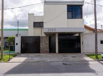 Casa · 110m² · 7 Ambientes · 2 Cocheras · Casa en Venta en Berisso