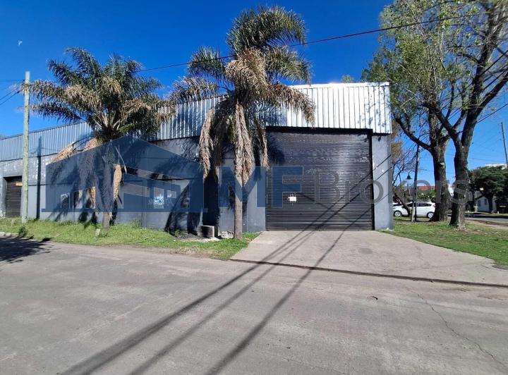 Bodega-Galpón · 650m²
