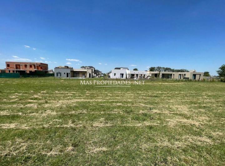 Terreno · 750m²