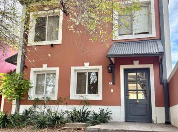 Casa de 6 ambientes, Escobar · Oportunidad de Venta - Casa del Bosque