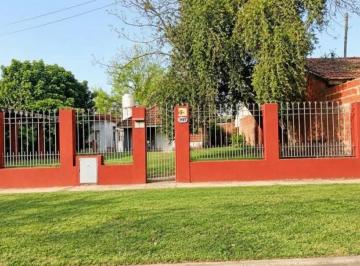 Casa de 4 ambientes, Almirante Brown · ¡Excelente Oportunidad, Casa en Venta en José Mármol, Amplio Fondo con Pileta, Apto Crédito!