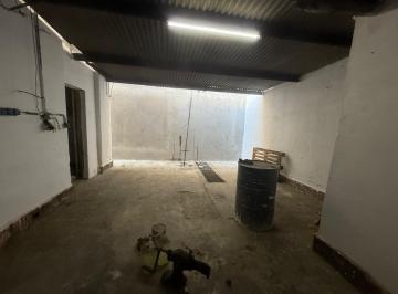 Depósito · 90m² · 3 Ambientes · Fernando El Catolico Al 4100 Deposito en Venta en Echesortu - Rosario