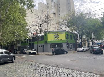 Local comercial · 340m² · 3 Ambientes · 4 Cocheras · Alquiler Local en Esquina de Caballito