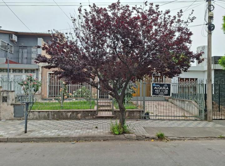 Casa · 158m² · 7 Ambientes · 2 Cocheras