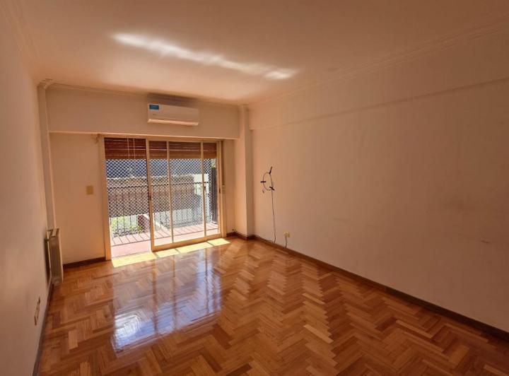 Departamento · 40m² · 2 Ambientes · 1 Cochera