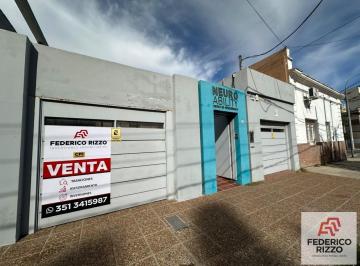 Casa · 296m² · 4 Ambientes · 2 Cocheras · Casa en Venta en General Paz! Apto Desarrollo! Pb + 7 Pisos