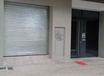 Local comercial · 30m² · 1 Ambiente · Alquiler Local Comercial Av 13 E/63 y 64