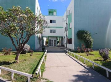 Departamento · 84m² · 5 Ambientes · 1 Cochera · Alquiler Dpto 3 Dorm – B° Giachino, Plottier