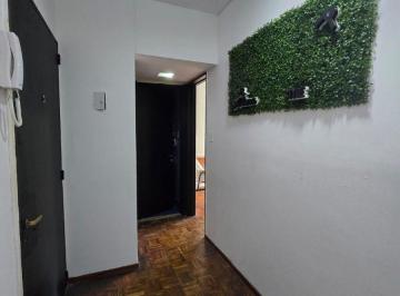 Departamento de 2 ambientes, La Matanza · Dpto. 2 Amb. en Alquiler. Exclusivo Uso Profesional o Comercial. Céntrico. Ramos Mejía