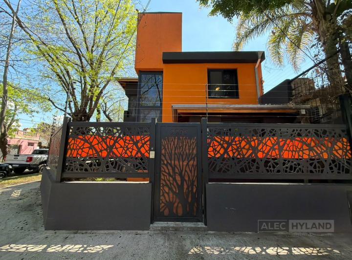 Casa · 155m² · 2 Dormitorios · 1 Cochera