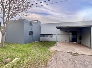 Casa · 147m² · 2 Ambientes · 1 Cochera · Venta Casa 2 Dorm. con Proyección