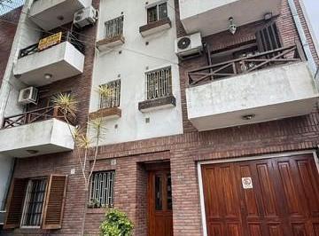 Departamento · 75m² · 3 Ambientes · 1 Cochera · Alem 1306 1° ¨b¨