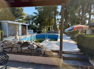 Casa · 104m² · 4 Ambientes · 2 Cocheras · Venta Casa Quinta Sobre Ruta 70
