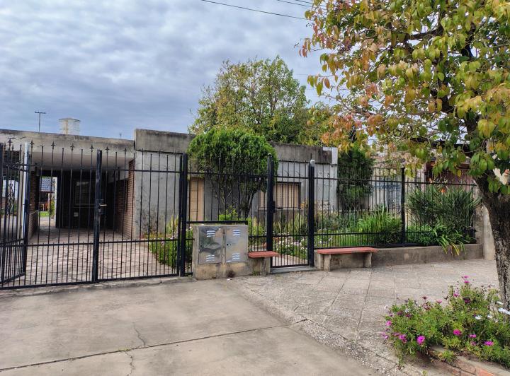 Casa · 500m² · 5 Ambientes · 1 Cochera