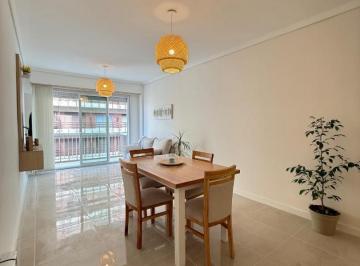 Departamento · 73m² · 3 Ambientes · 3 Amb a La Calle con Balcón - Plaza Colón