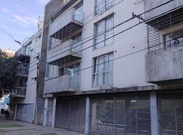 Departamento · 43m² · 2 Ambientes · 1 Cochera · Departamento de 1 Dormitorio con Cochera, Pileta y Quincho. Excelente Estado, Muy Luminoso