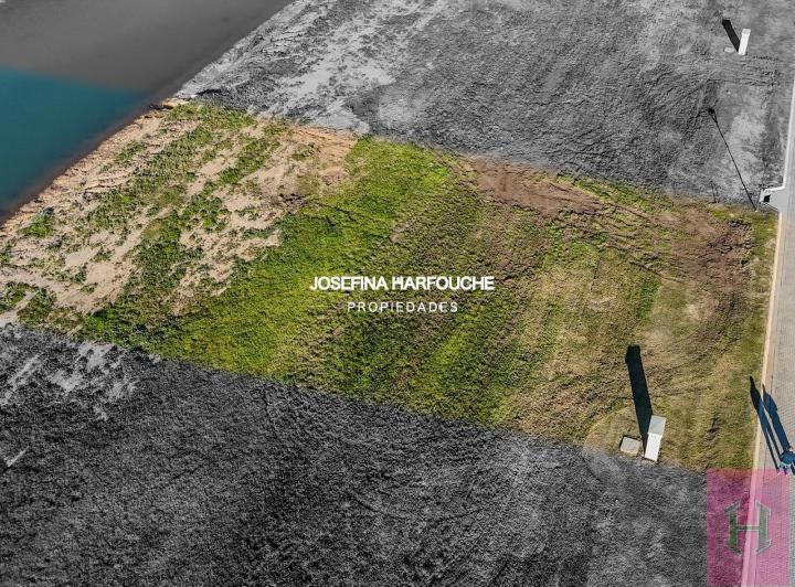 Terreno · 709m²